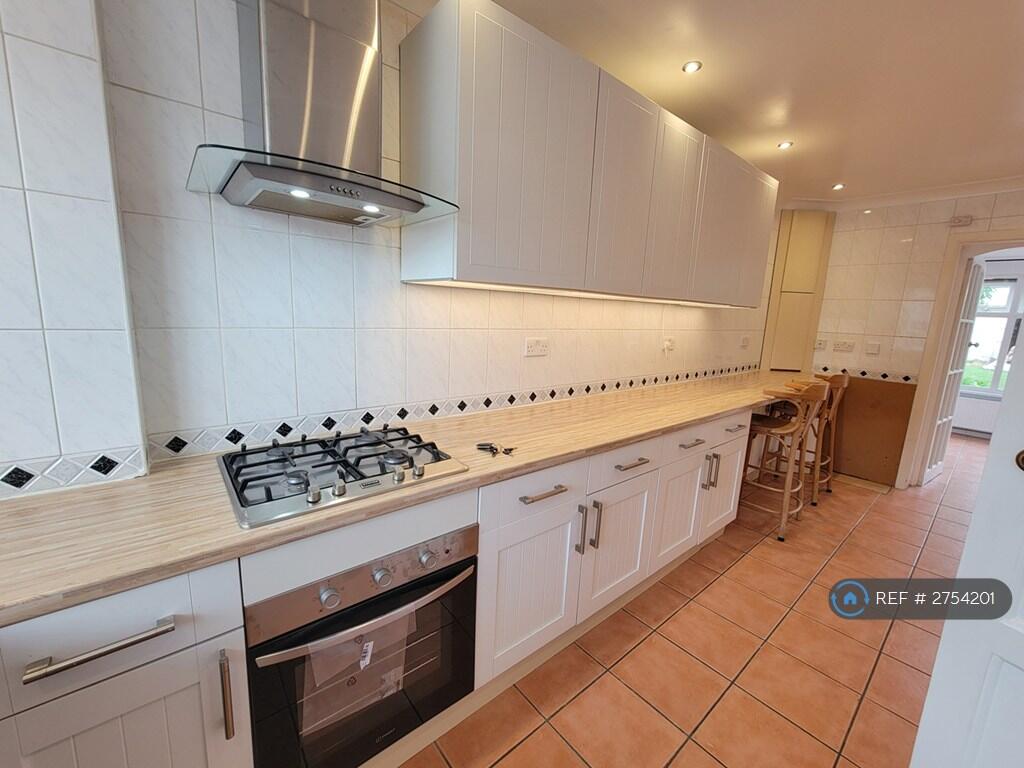 House in Dartford - View 4