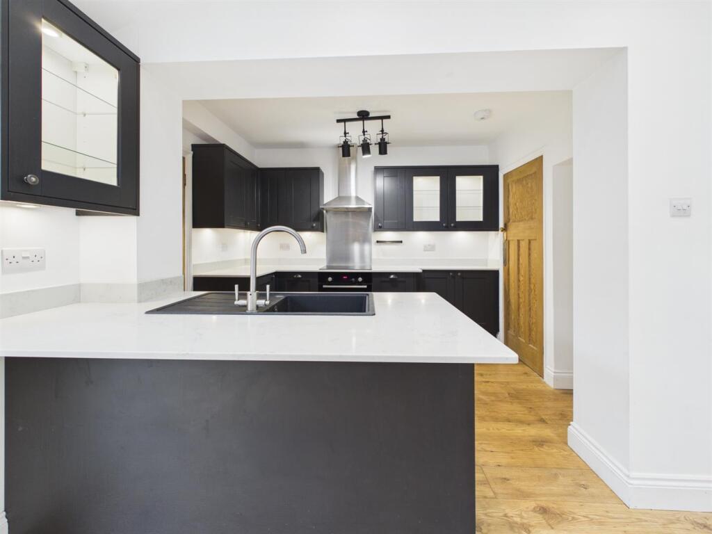 House in Gloucester, Longlevens - More