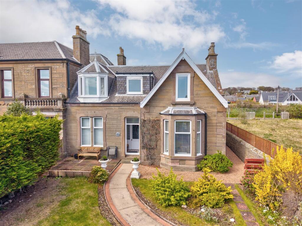 Main image of property: Links Parade, Carnoustie