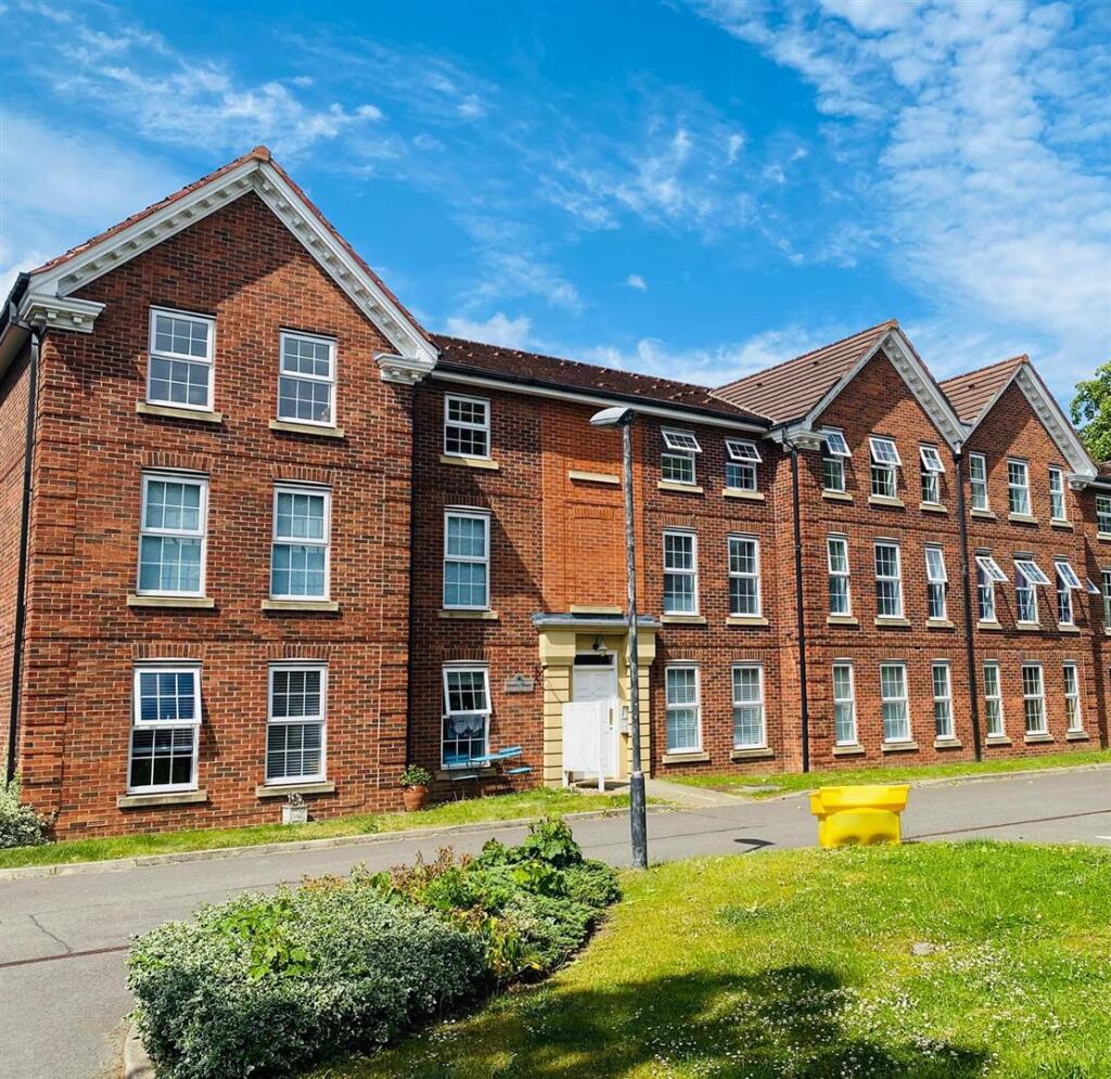 Main image of property: Hessle Road, Hull