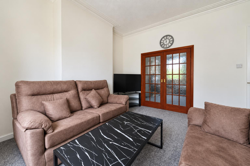 House in Rochdale, Greater Manchester - More