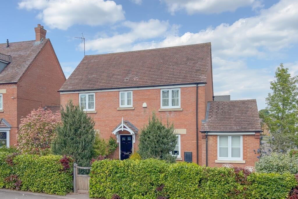 Main image of property: Kestrel Way, Leighton Buzzard, LU7