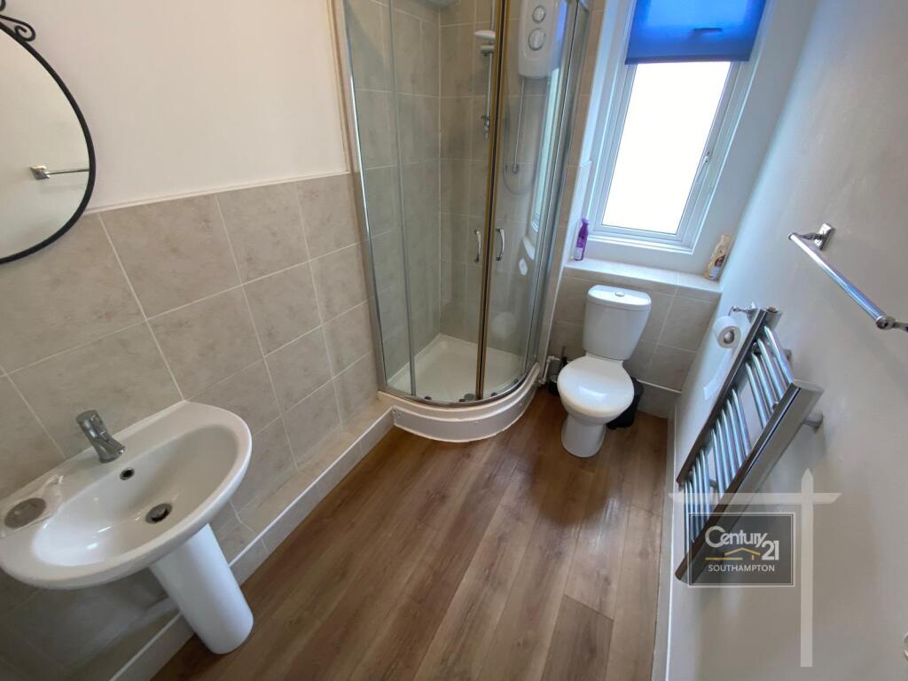 Apartment in Southampton - View 5