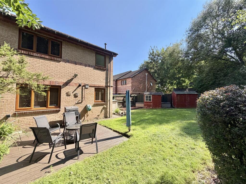 House in Carlisle, Whiteclosegate, Knowefield - View 4