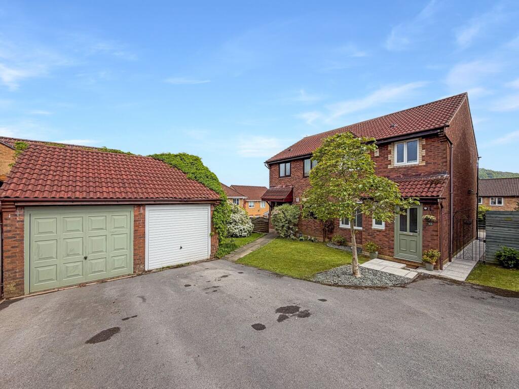 Main image of property: Meadow Way, Caerphilly, CF83