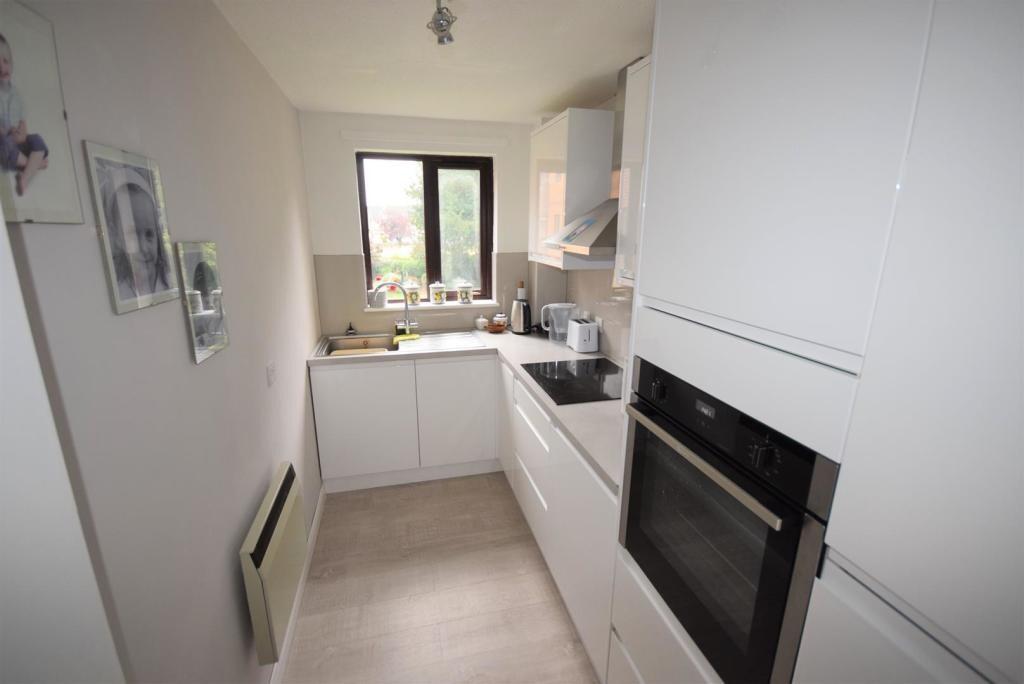Clift House, Langley Road, Chippenham, Wiltshire, SN15 photo 2