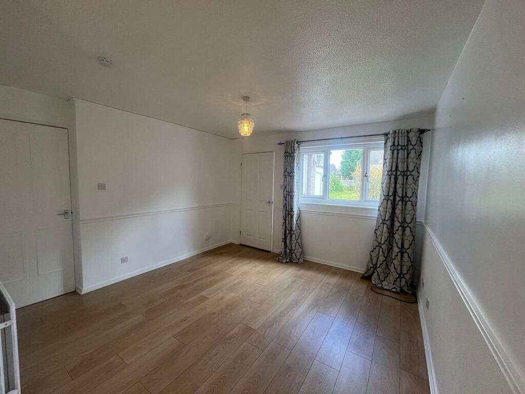 Apartment in Stockport, Greater Manchester - View 4