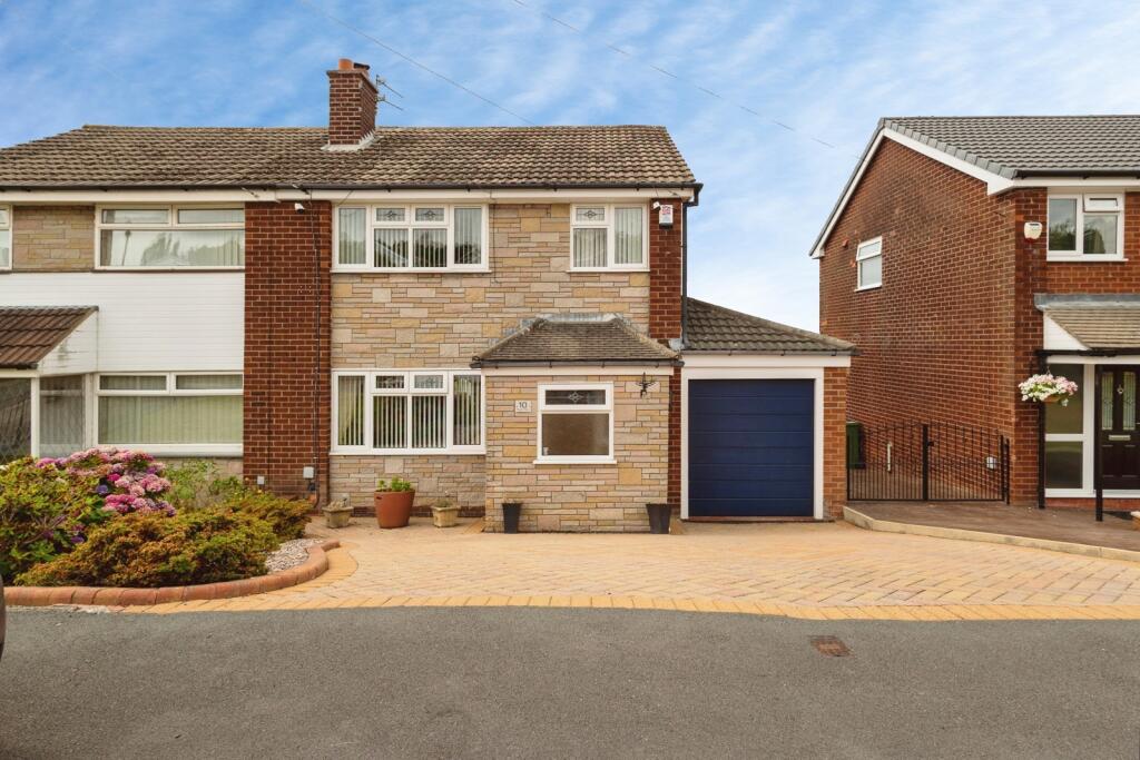 Main image of property: Mayfair Close, Dukinfield, Greater Manchester, SK16