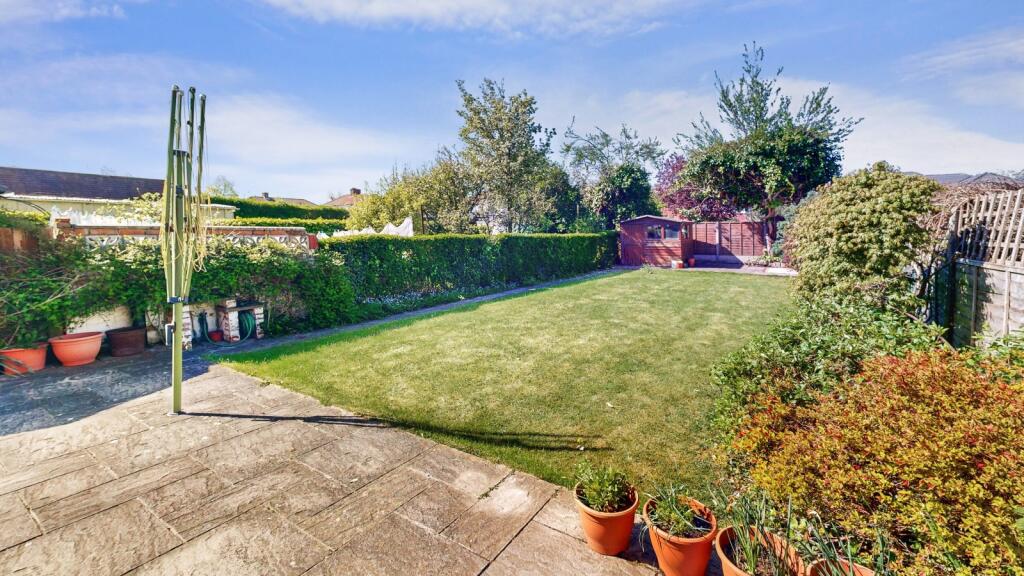 House in London - View 2