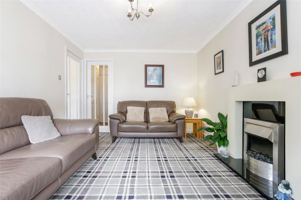 Afton Gardens, Blantyre, Glasgow, South Lanarkshire, G72 photo 4