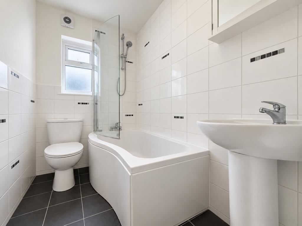Apartment in Portsmouth - More