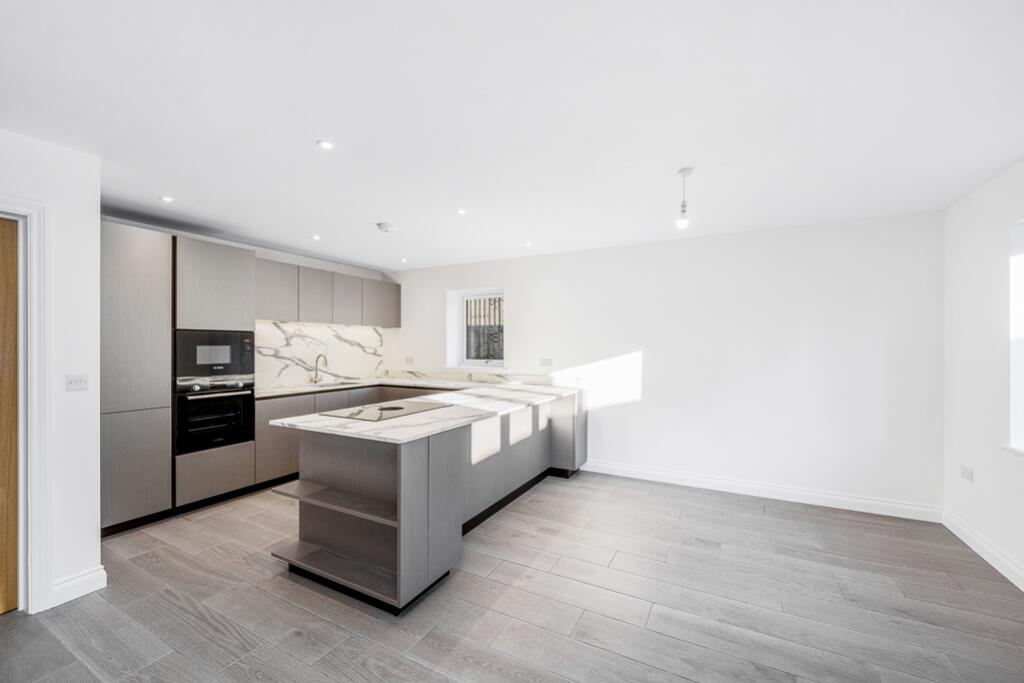 House in Nottingham - View 3