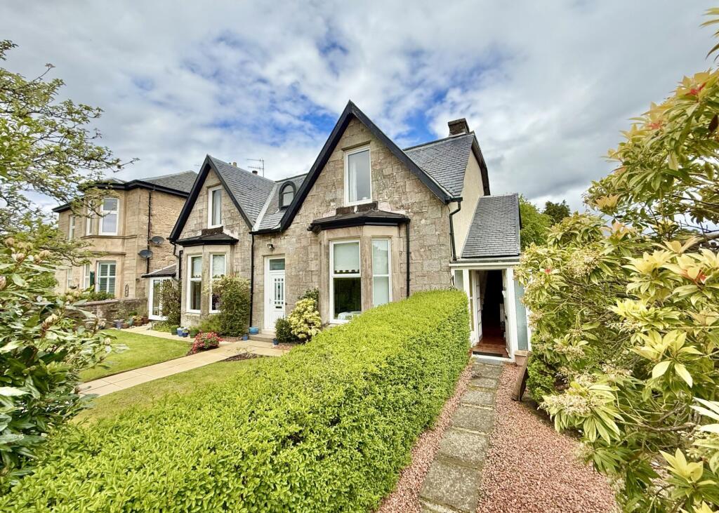 Main image of property: 125a East Princes Street, Helensburgh, G84 7DW