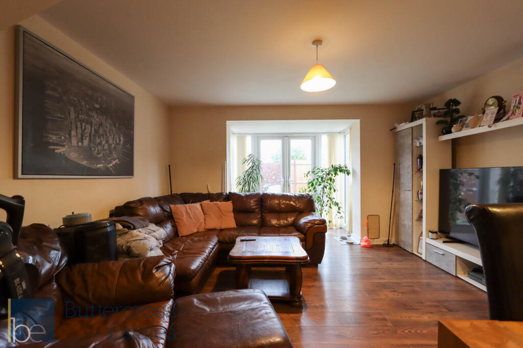 Wisdom Close, Fernwood, NG24 3WJ photo 4