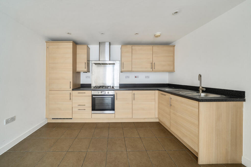 Apartment in London - View 5