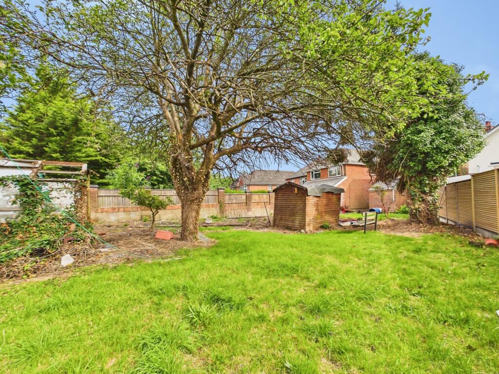 Pound Road, Bursledon, Southampton, SO31 photo 2