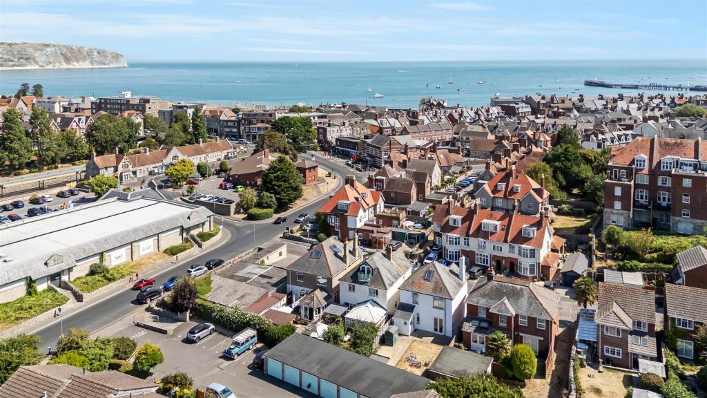Springfield Road, Swanage photo 4