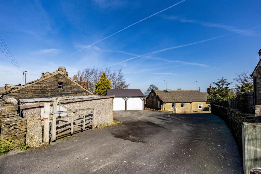 Additional image 41 of North View, Mountain, Queensbury, Bradford