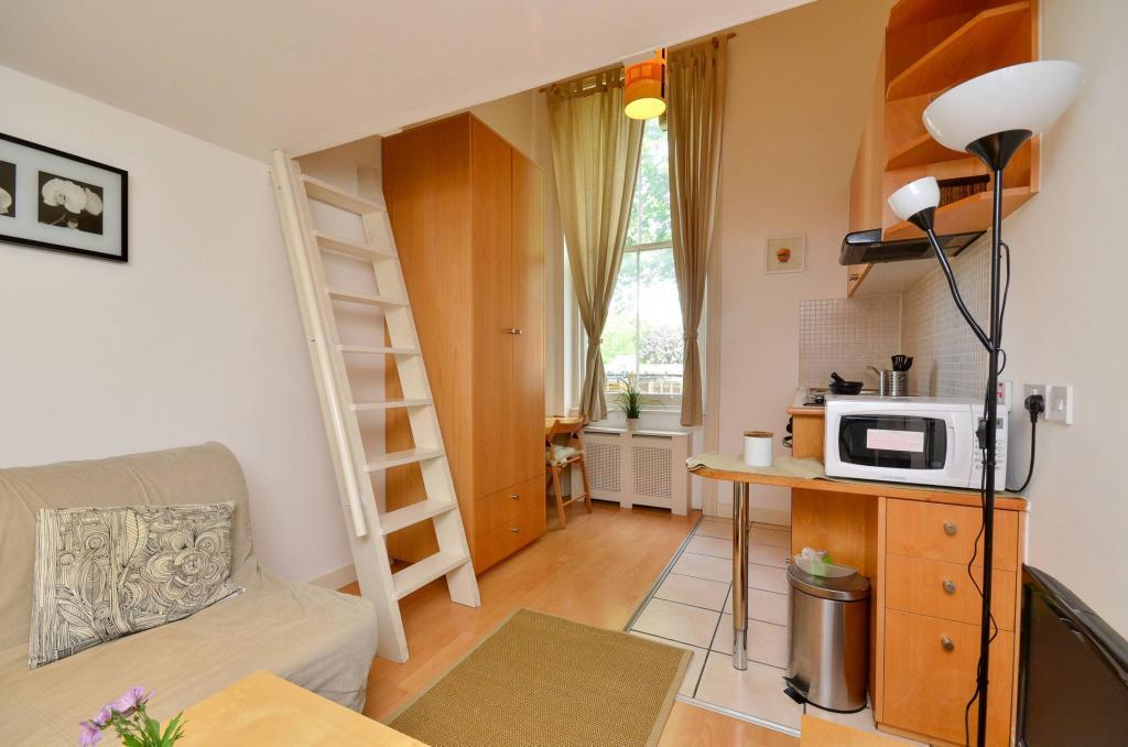 Studio flat for rent
