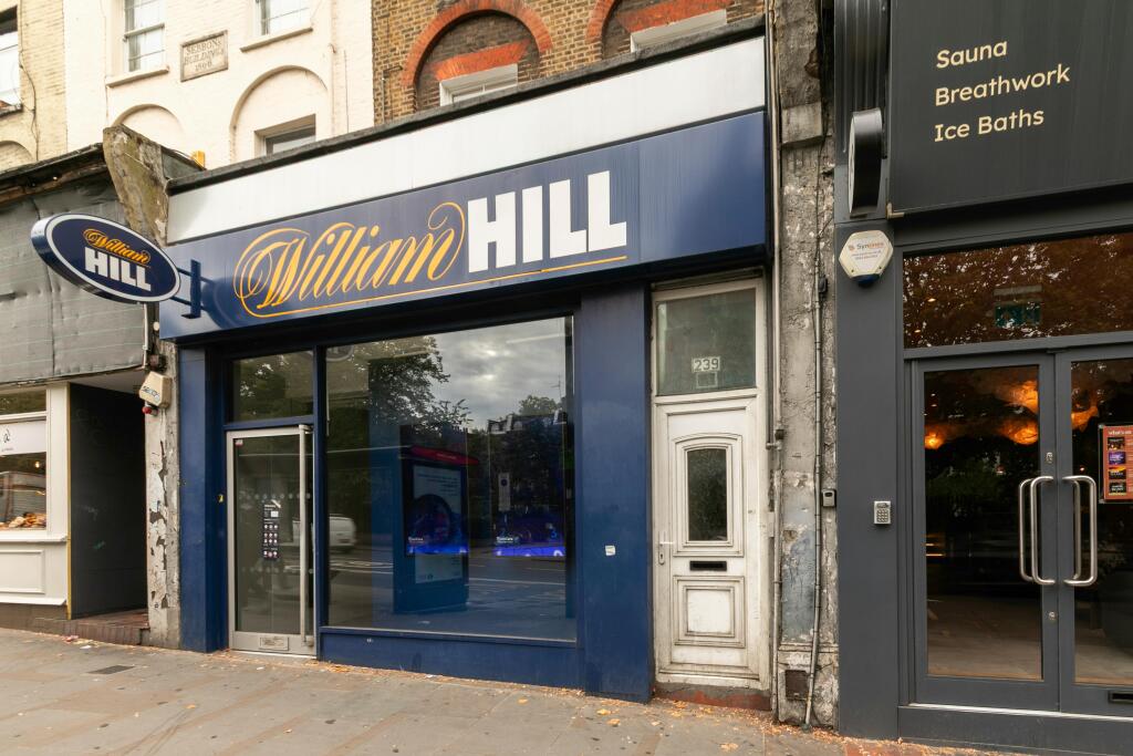 239 Upper Street -1.jpg
