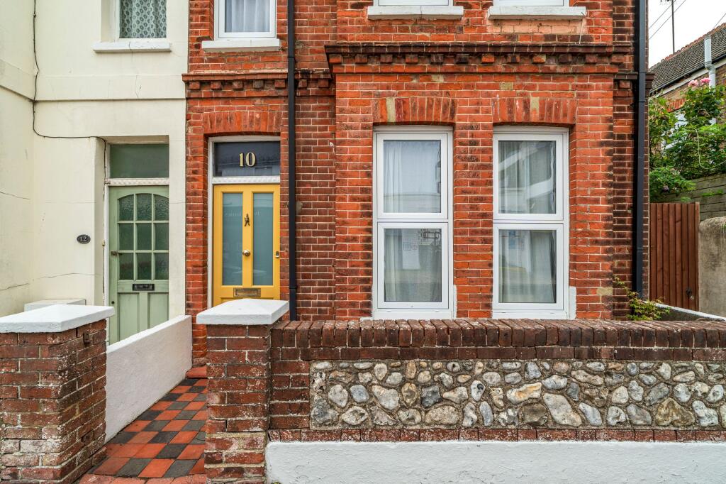 Buckingham Road, Worthing, BN11 photo 5