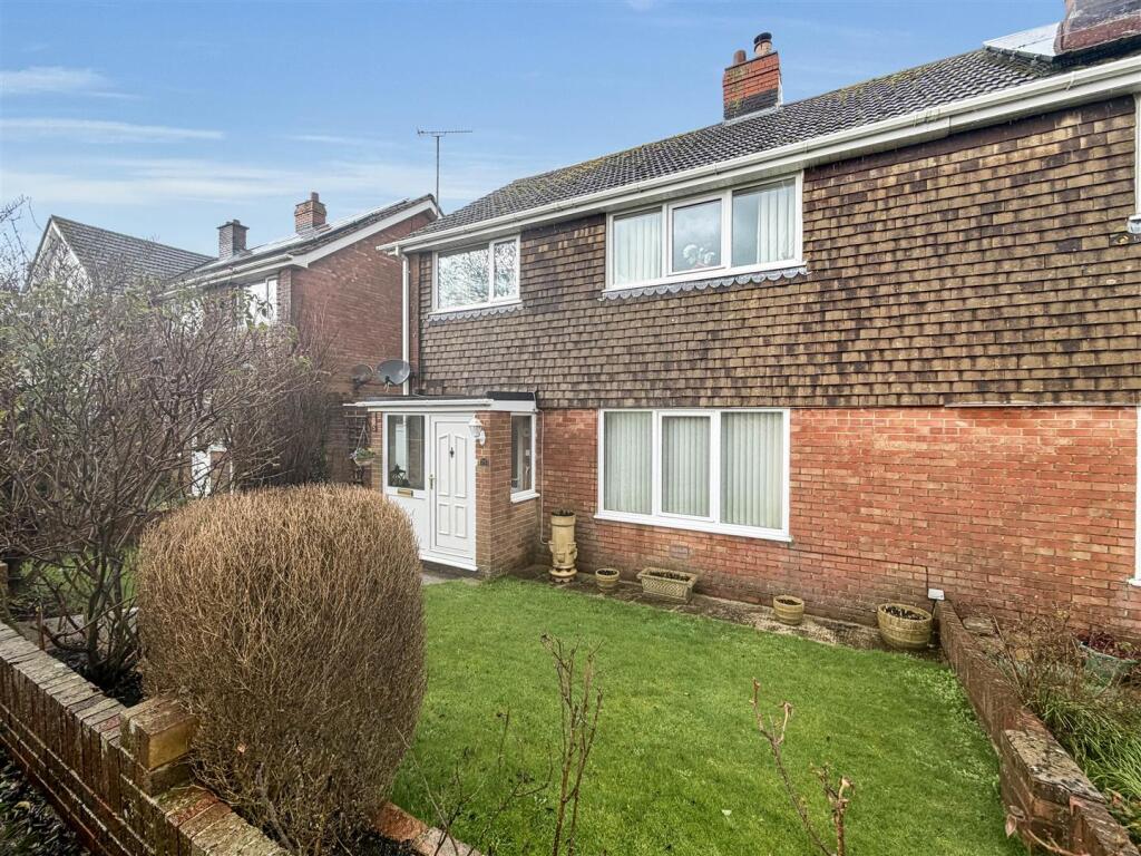 New Road, Chiseldon, Swindon photo 3