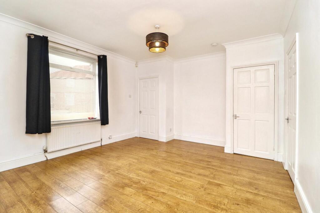 House in Stockton-on-Tees, Norton - View 4