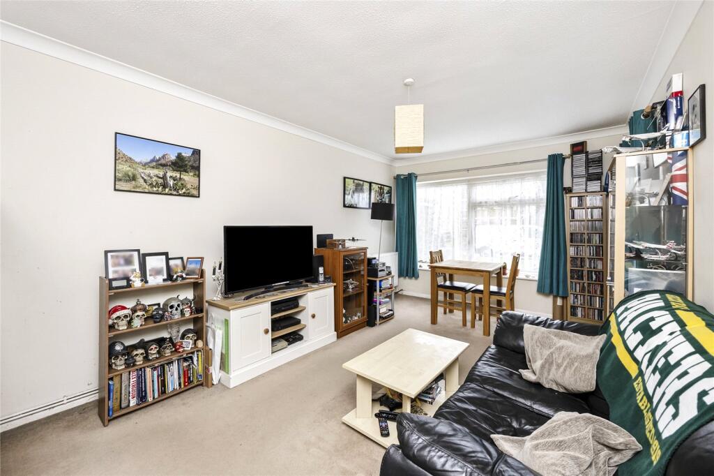 Apartment in Lancing - View 4