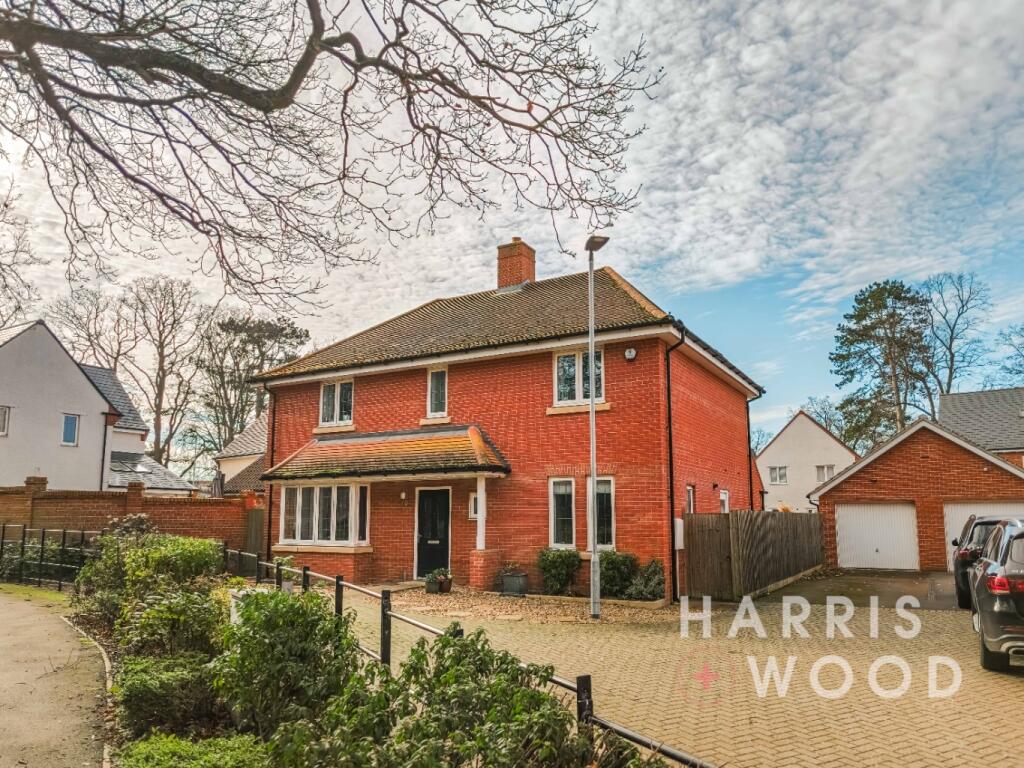 4-bed detached on Willow Crescent, Colchester, CO4, £650,000