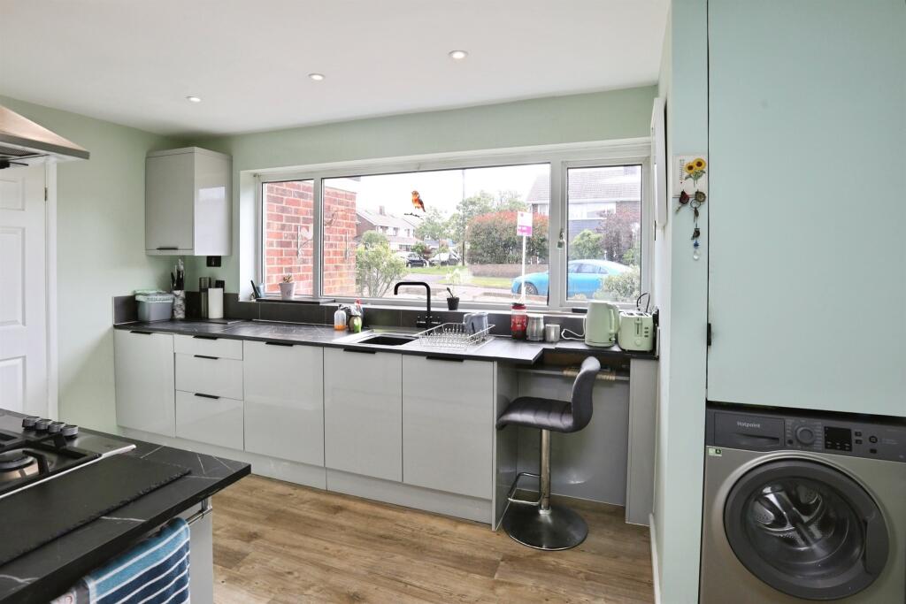 House in Fareham, Hampshire - View 3