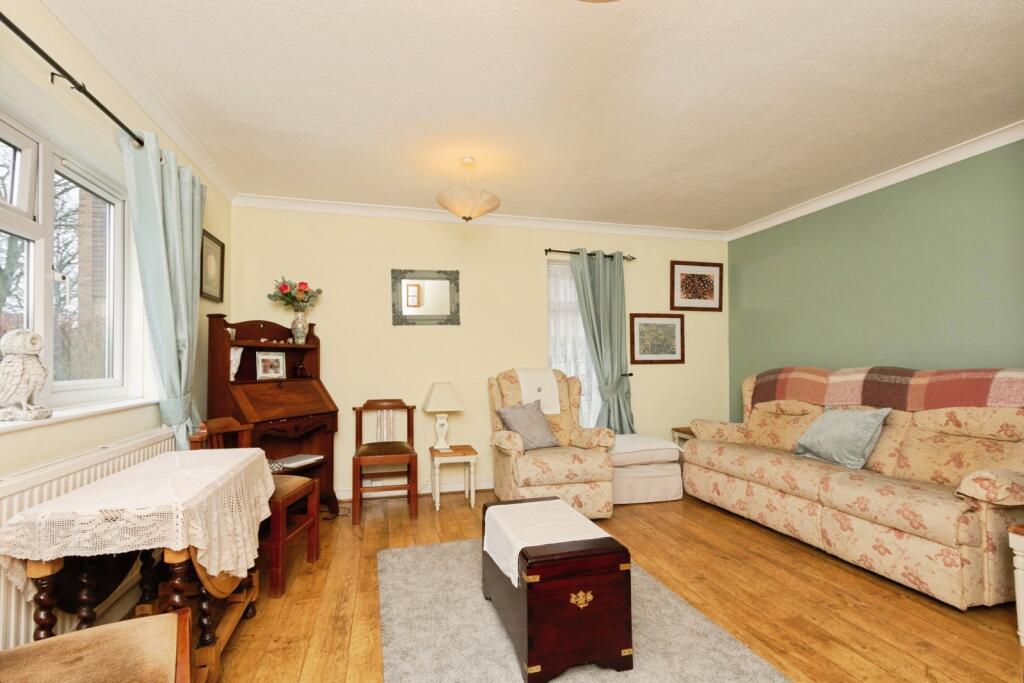 Norn Hill, Basingstoke, Hampshire, RG21 photo 4
