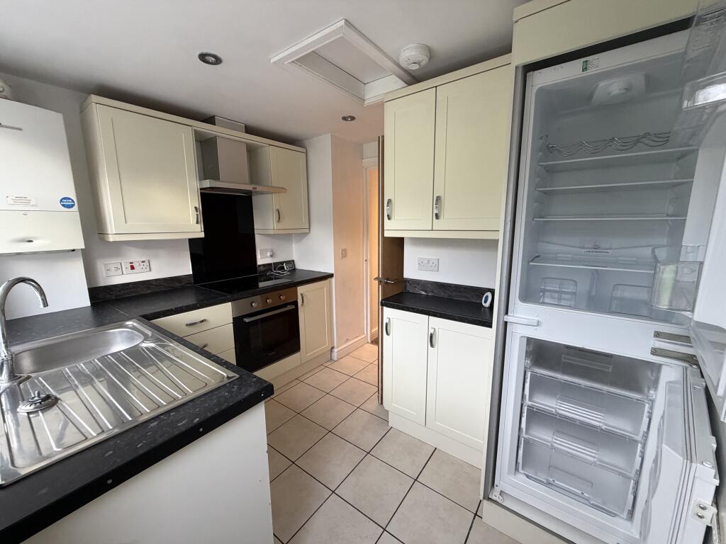 Apartment in Bristol - View 3