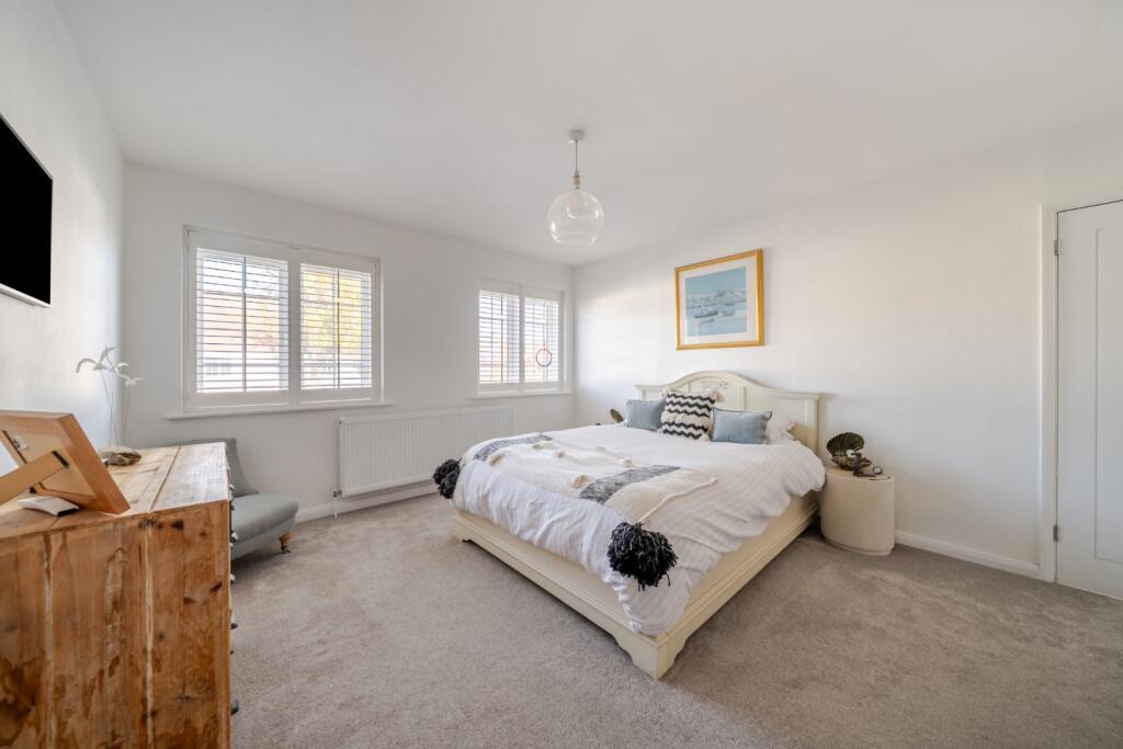 House in Havant, Hampshire - More