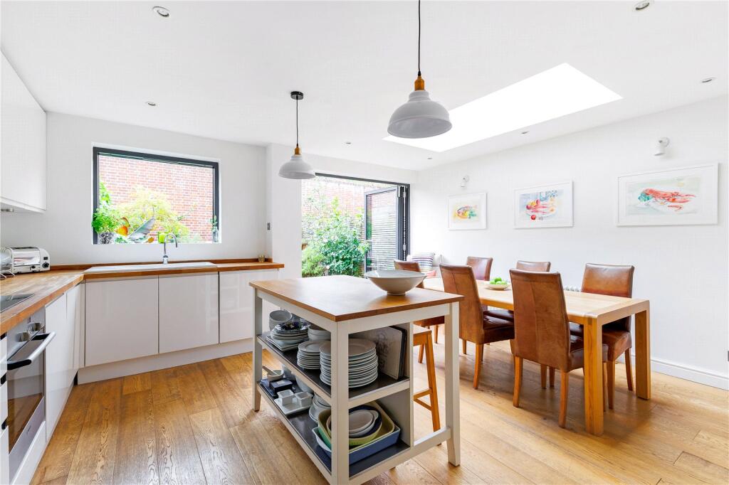 Station Road, Marlow, Buckinghamshire, SL7 photo 4