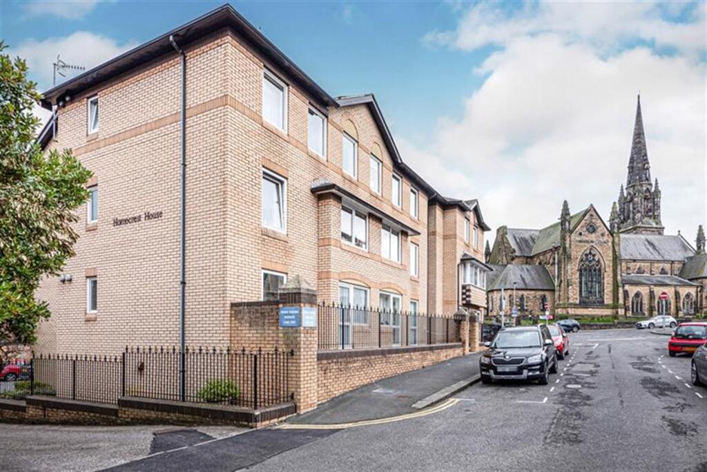 Main image of property: Homecrest House, Grosvenor Crescent, South Cliff, Scarborough, YO11