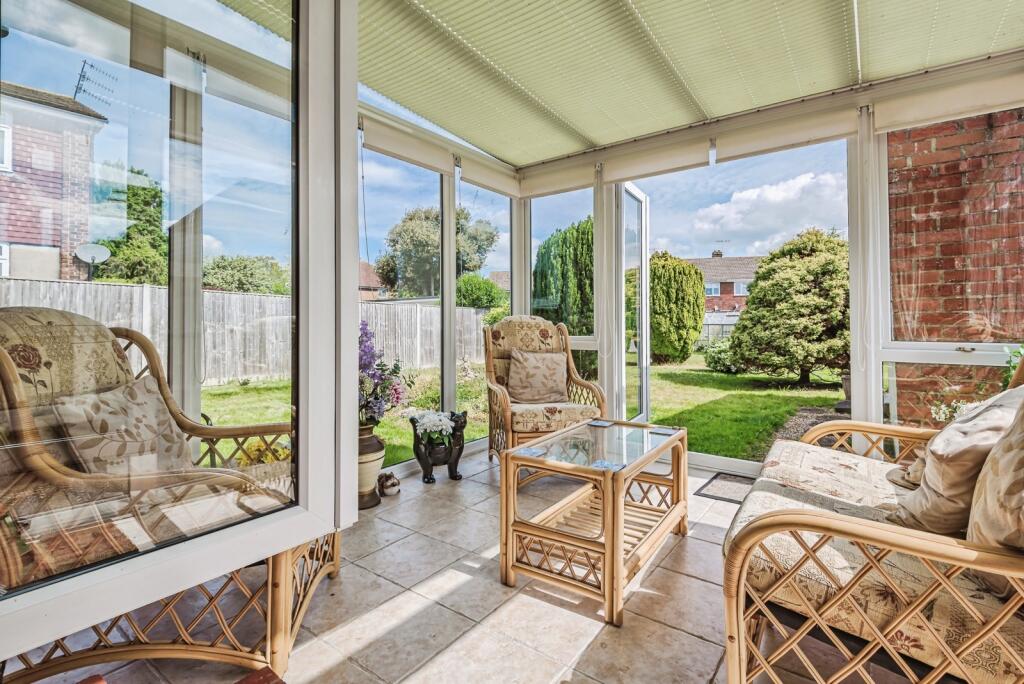 Dominion Road, WORTHING, West Sussex, BN14 - View 4