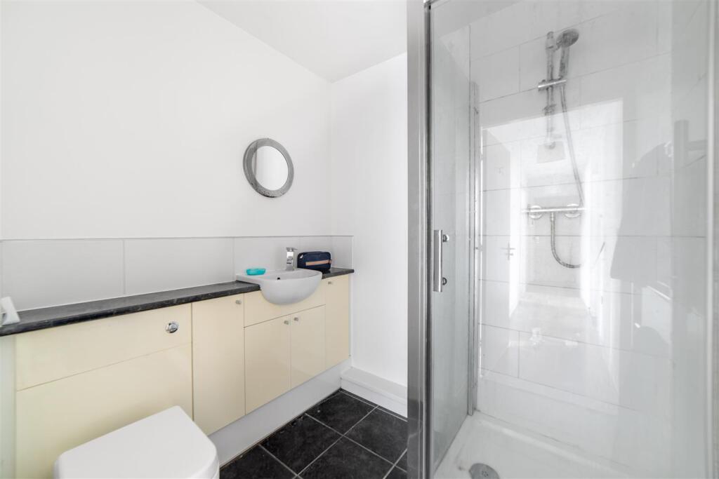 Apartment in South Tyneside, North East - More