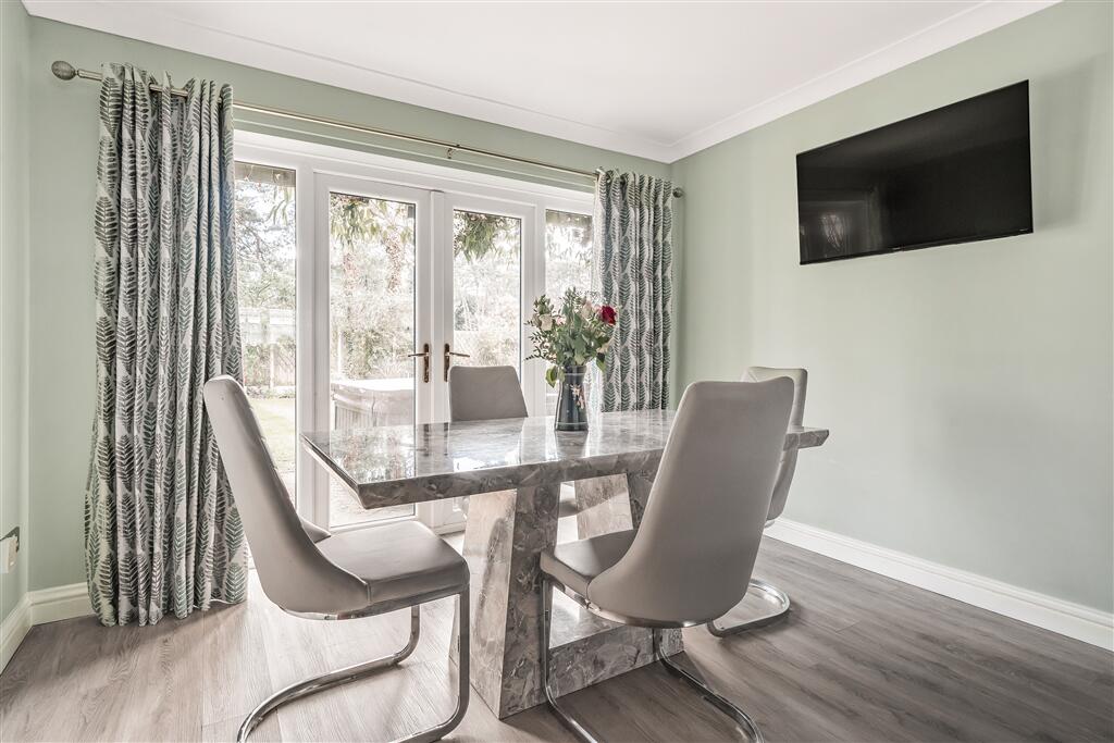 House in King's Lynn and West Norfolk, Hillington - View 4