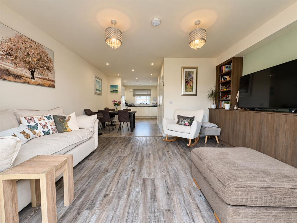 House in Worcester - More