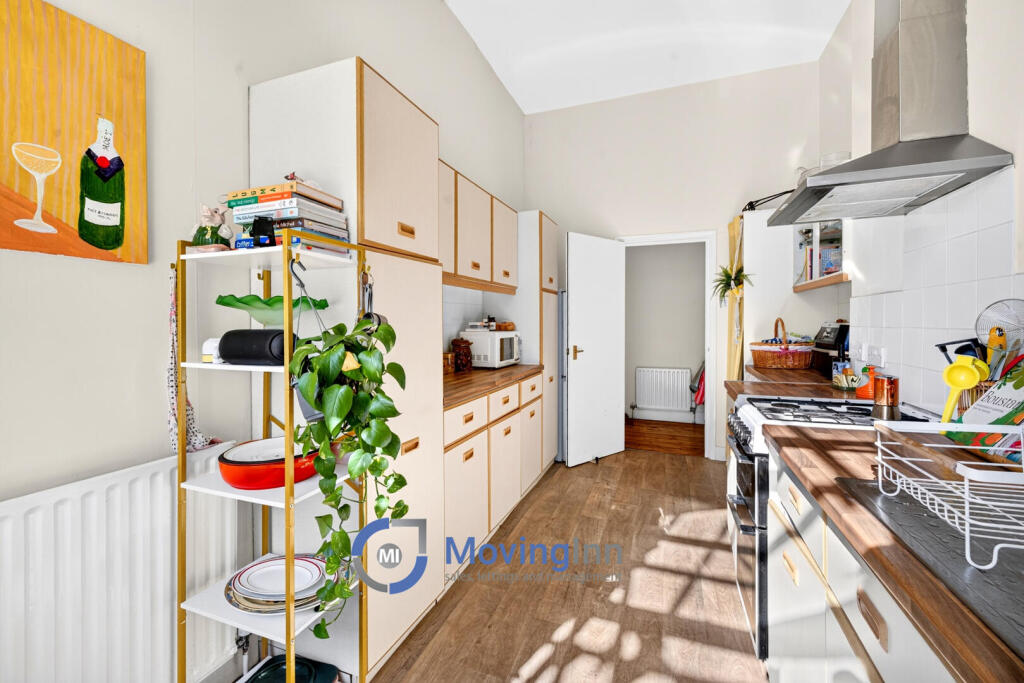 Apartment in London - More