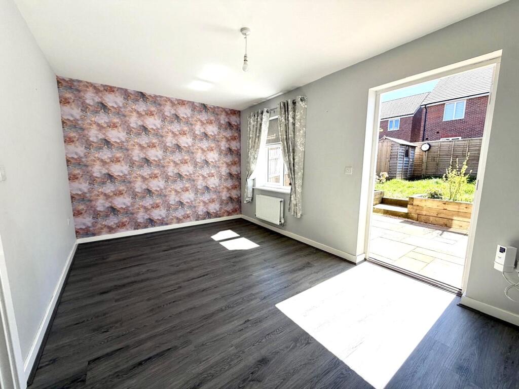 Homington Avenue, Swindon, SN3 photo 4
