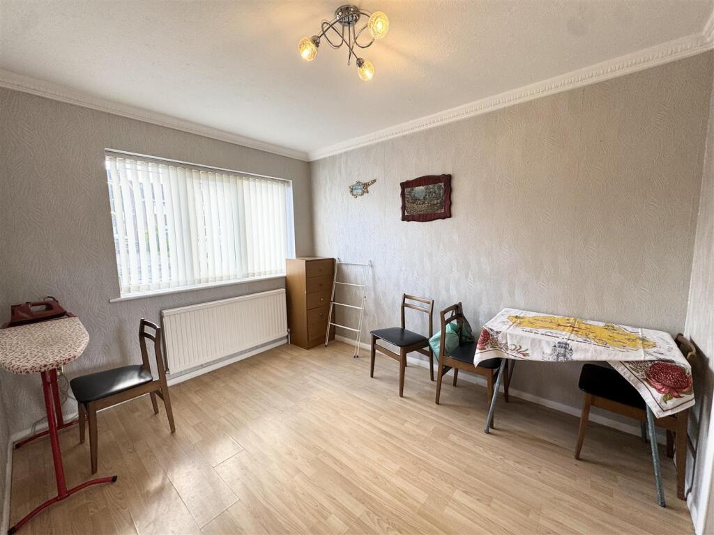 Radcliffe Drive, Halesowen photo 5