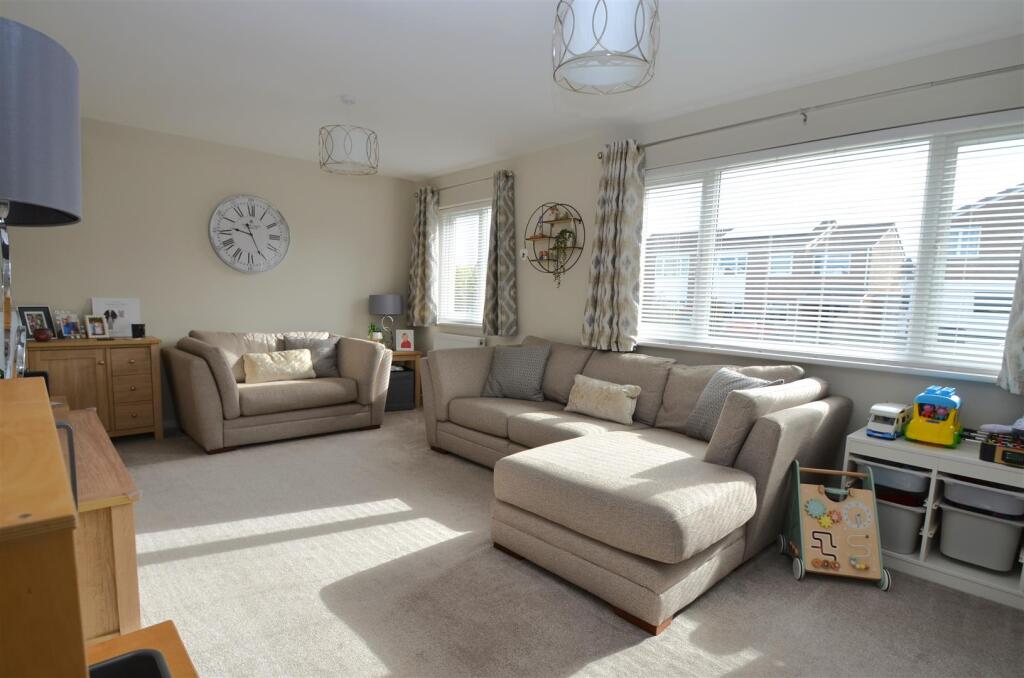 House in Nailsea, North Somerset - View 4