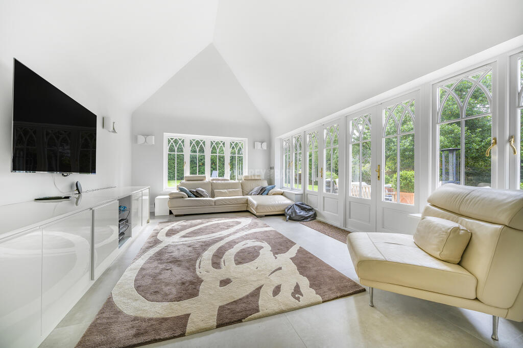 House in Enfield - View 2