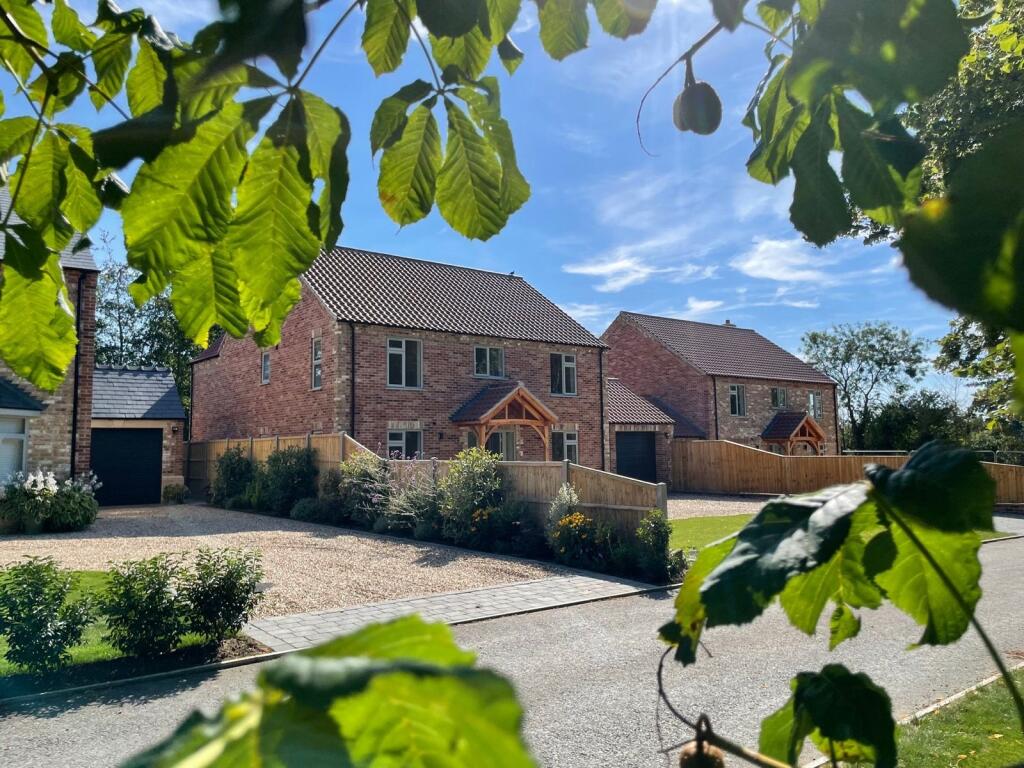4-bed detached on Knott Hall Gardens, Helpringham, Sleaford, £490,000