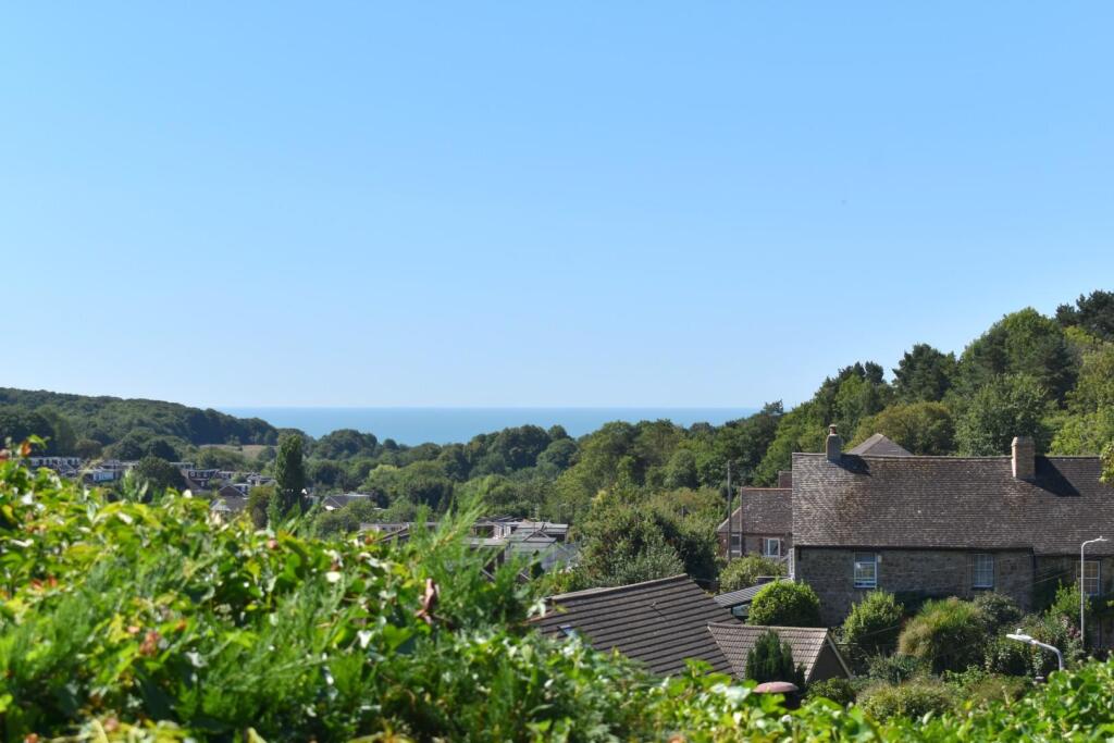 House in Folkestone, St Martin's Plain, Hornstreet - View 3