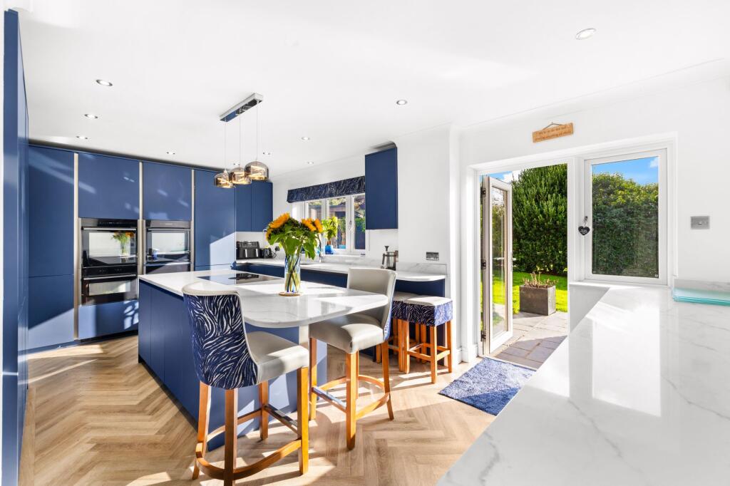 House in Redhill - View 5