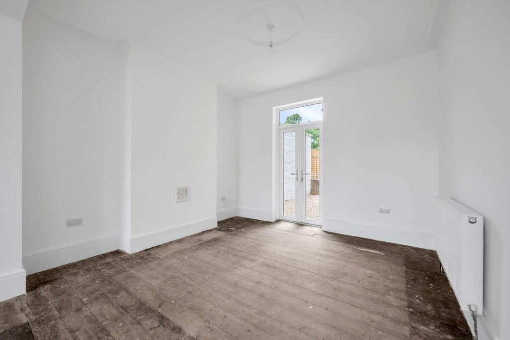 Albyn Road, London, SE8 photo 3