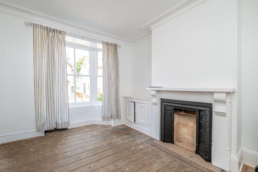 House in Wolverhampton, Tettenhall - View 5