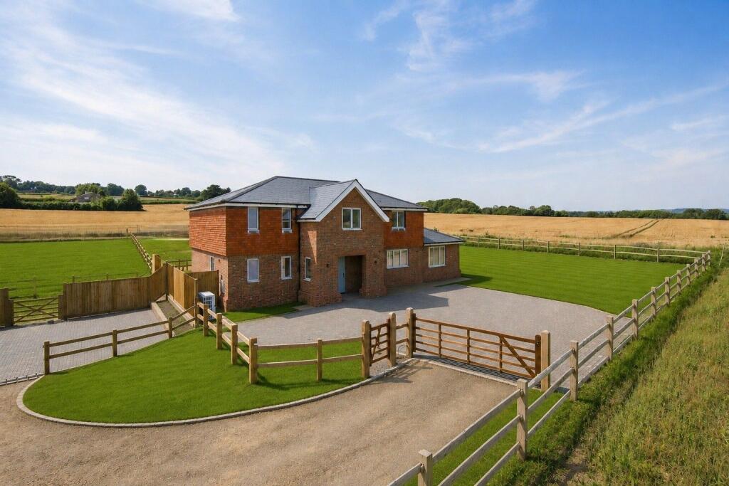 Main image of property: Skylarks, Dux Farm, Plaxtol